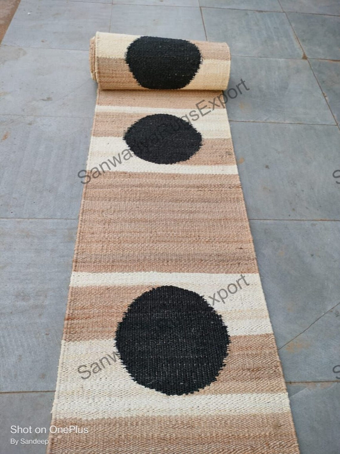 White & Black Circle Hemp Jute Runner Rug