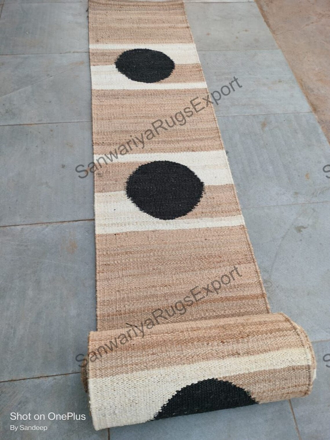 White & Black Circle Hemp Jute Runner Rug