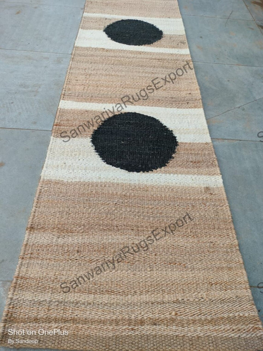 White & Black Circle Hemp Jute Runner Rug