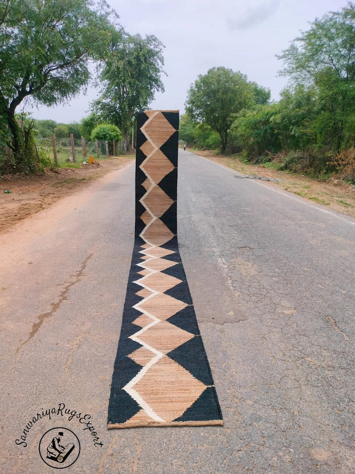 Handmade Natural Hemp Jute Stair Runner – White & Black Pattern