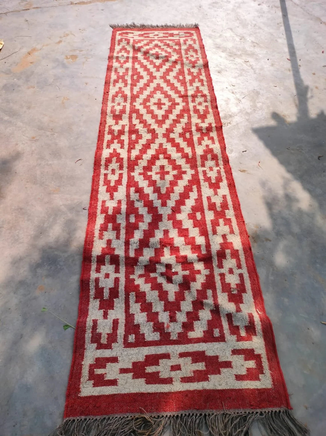 Blue Red Off-White Wool Jute Kilim Runner – Handmade Oriental Dhurrie