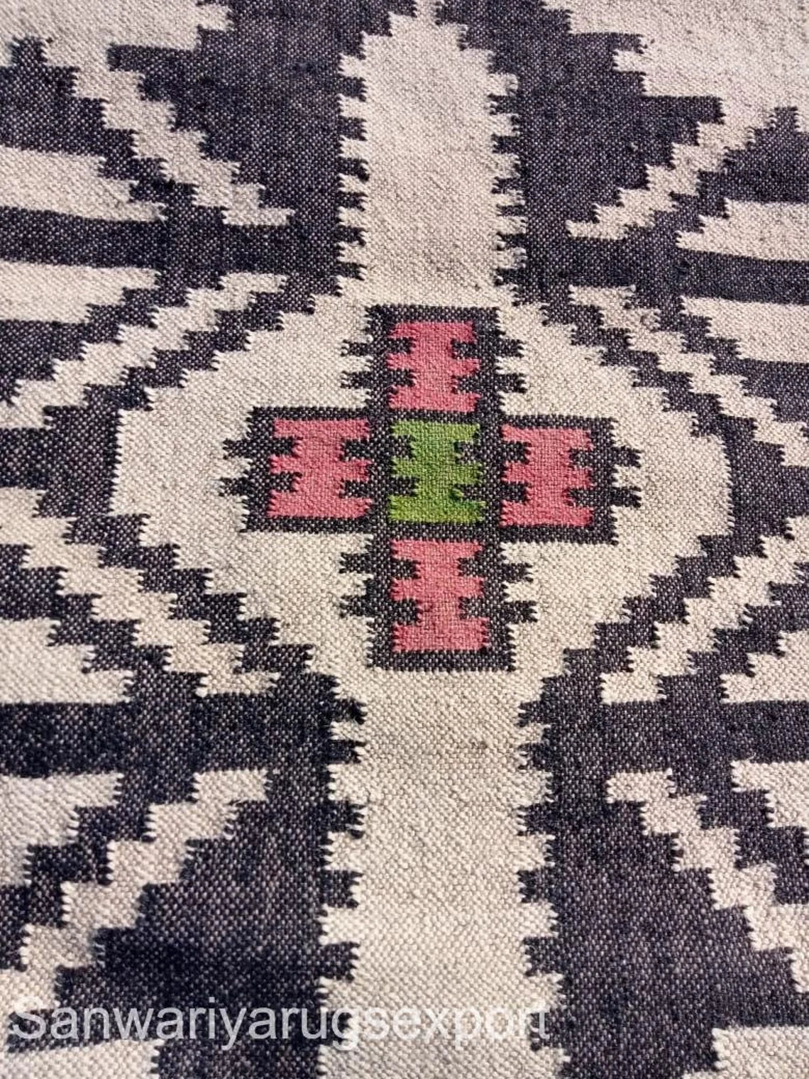 Wool Jute Kilim Runner – Traditional Geometric Handmade Dhurrie