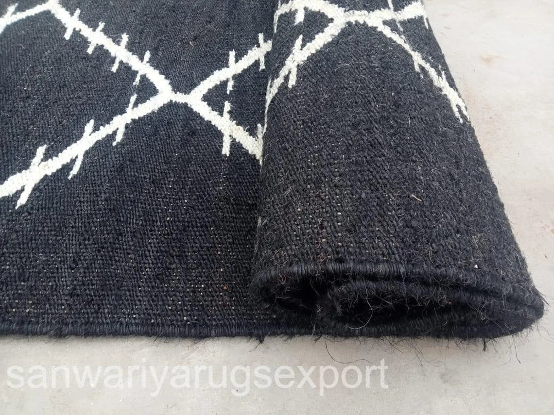 Black & White Hemp Jute Runner Rug – Handwoven Eco Stair Runner