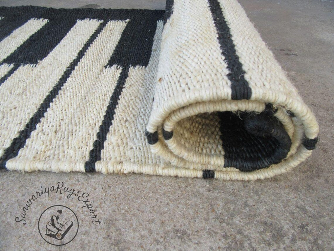 Black & White Hemp Jute Runner – Piano Pattern Eco-Friendly Stair Rug