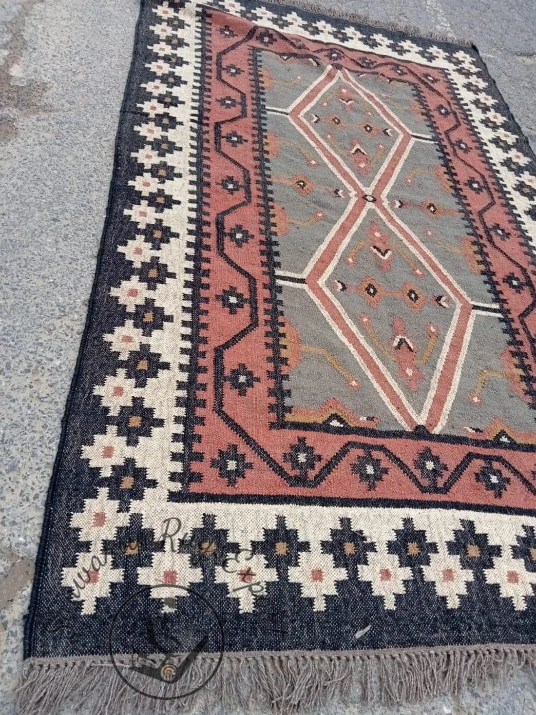 Vintage Kilim Wool Jute Area Rug – Handwoven Bohemian Floor Carpet for Living Room & Bedroom Décor