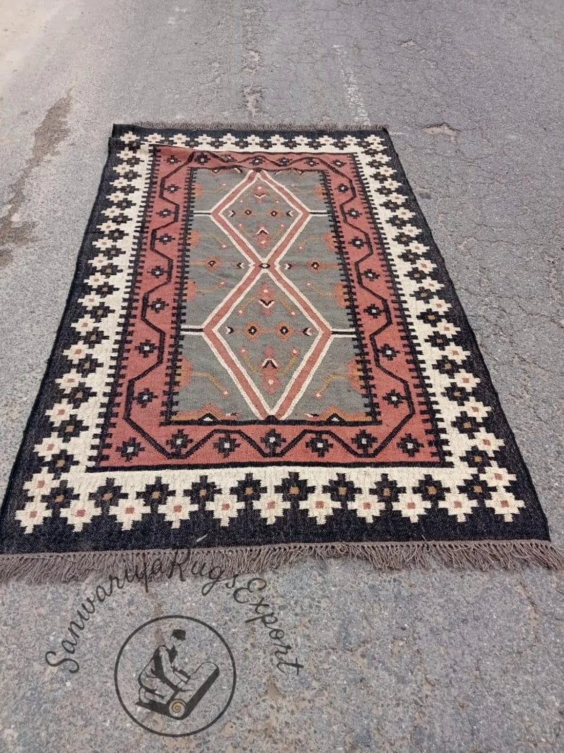 Vintage Kilim Wool Jute Area Rug – Handwoven Bohemian Floor Carpet for Living Room & Bedroom Décor