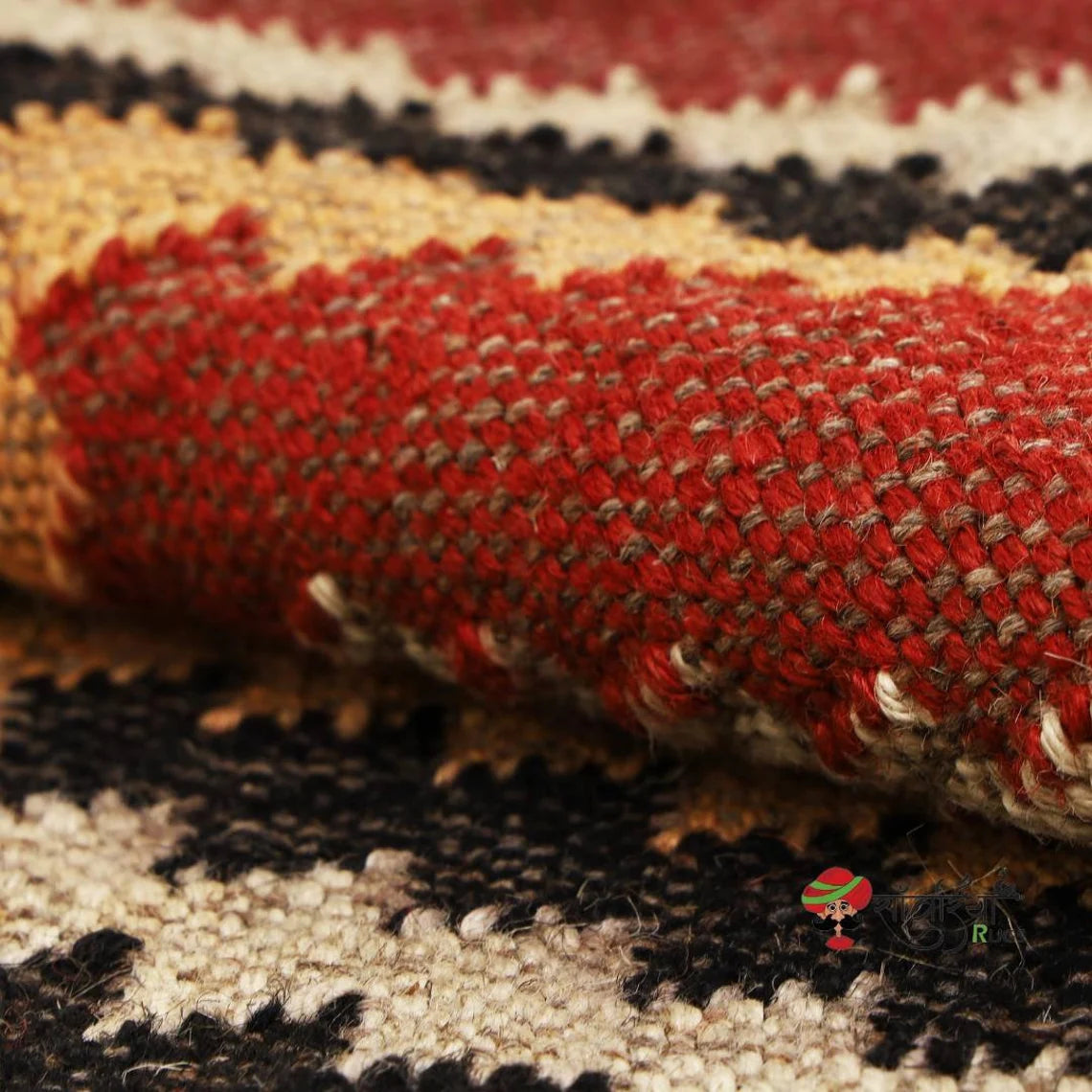 Kilim runner Handwoven Wool Jute Rug Handmade Kilim Dhurrie Rug, Motifs Oriental Traditional