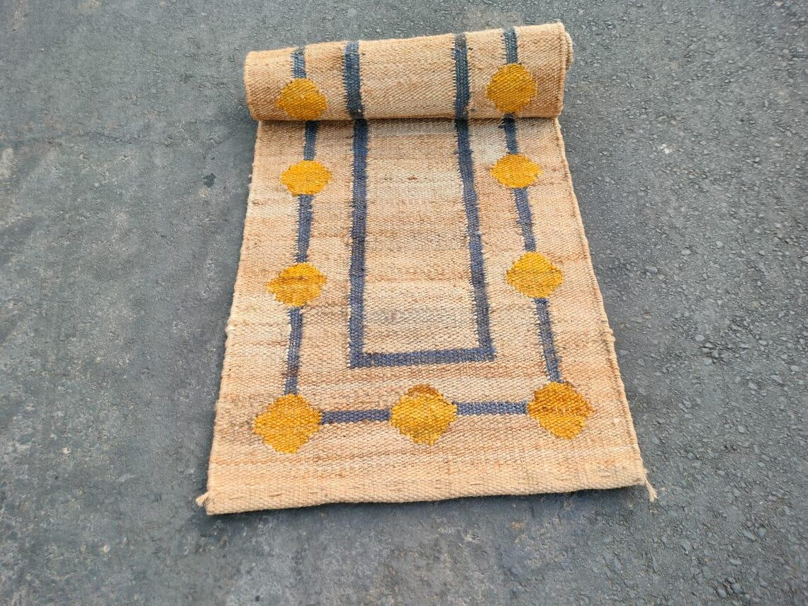 Handwoven Natural Jute Round Rug | Boho Farmhouse Decorative Floor Mat
