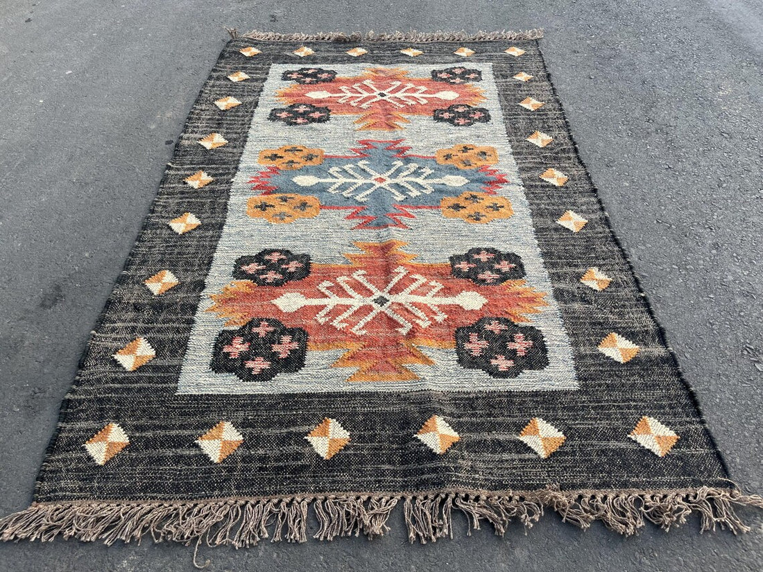 Handwoven Wool Jute Kilim Dhurrie Rug, Traditional Multicolor Oriental Decor