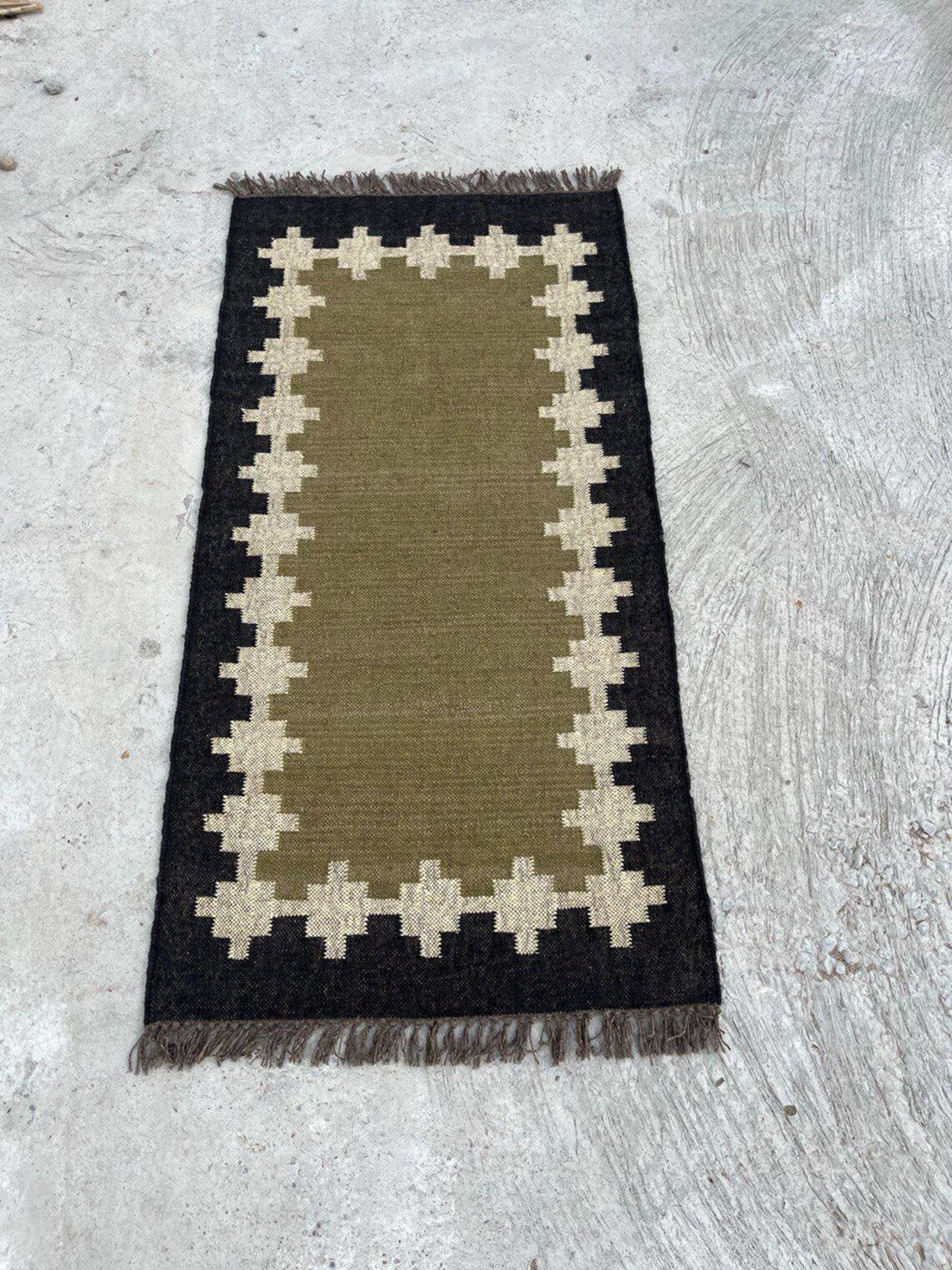 Kilim Rug Runner Green Black Wool & Jute Dhurrie Rug Oriental Geometric Traditional