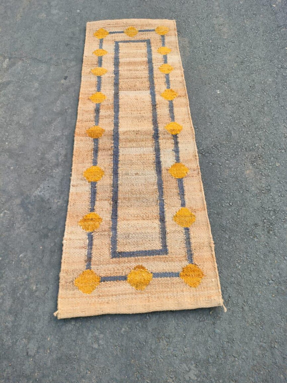 Handwoven Natural Jute Round Rug | Boho Farmhouse Decorative Floor Mat