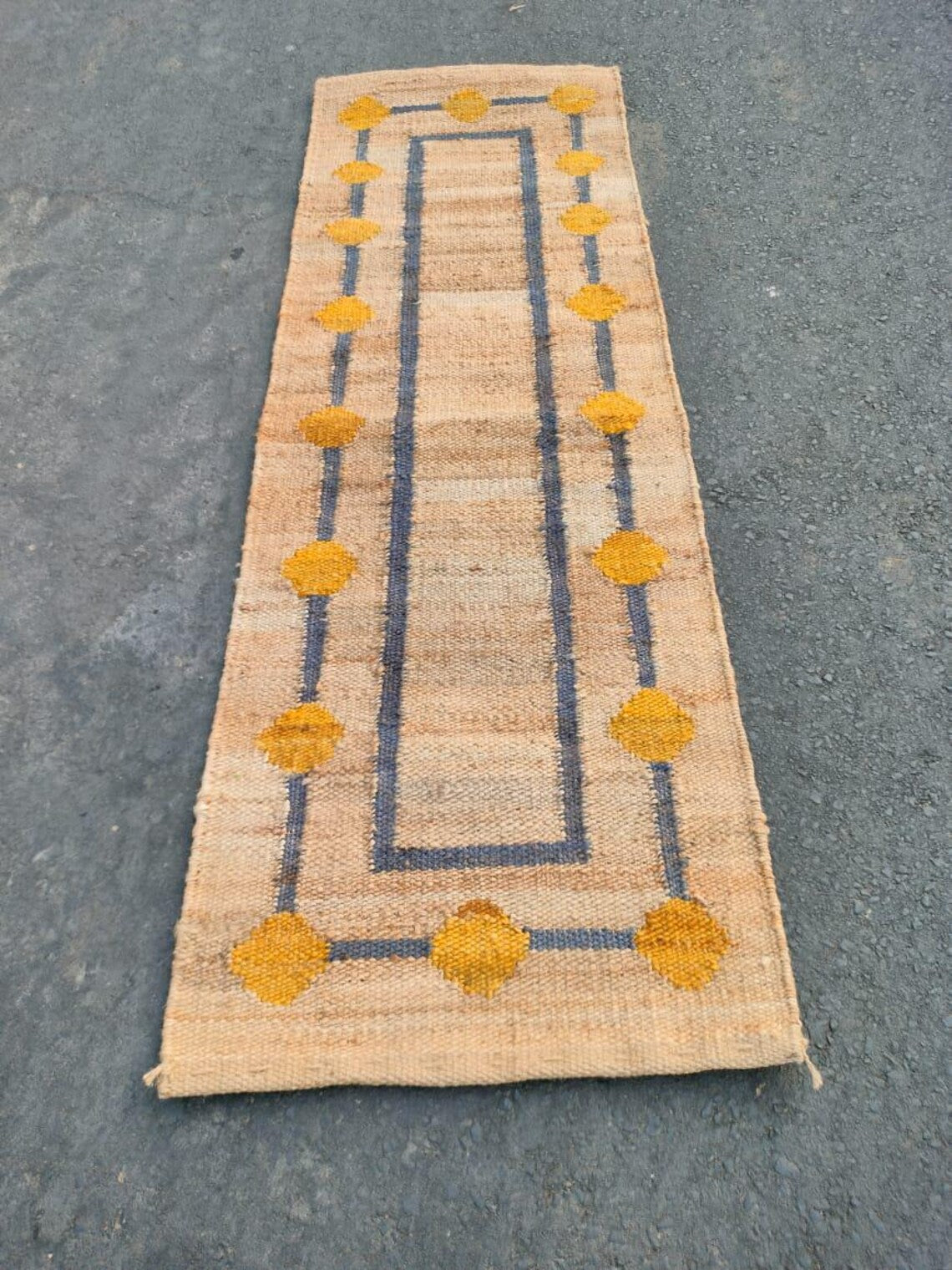 Handwoven Natural Jute Round Rug | Boho Farmhouse Decorative Floor Mat