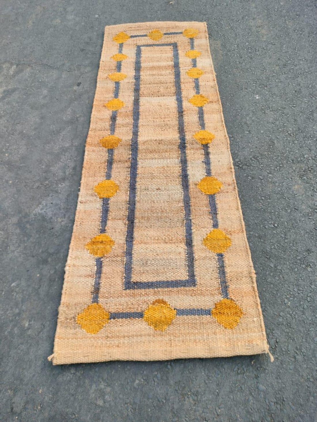 Handwoven Natural Jute Round Rug | Boho Farmhouse Decorative Floor Mat