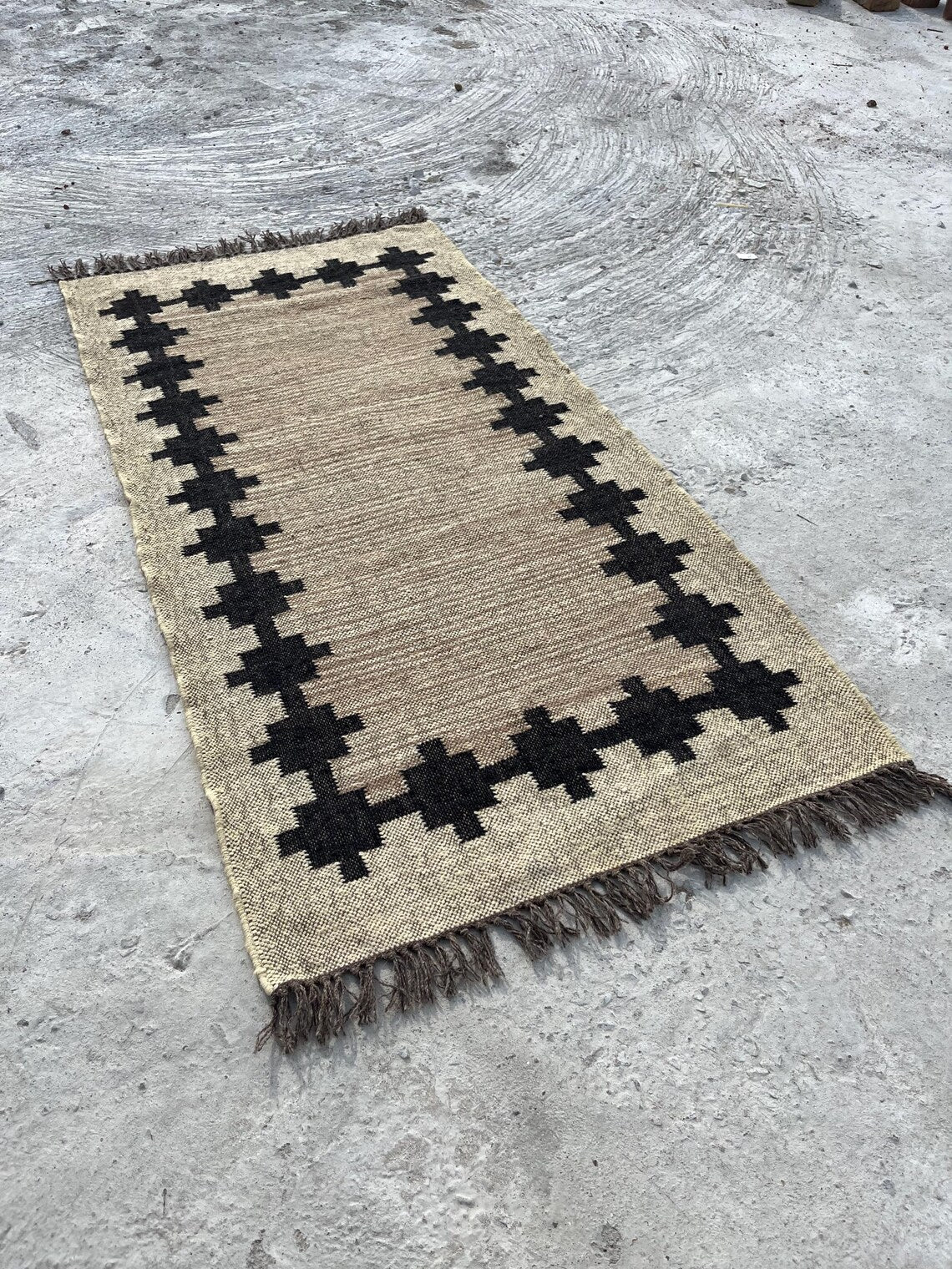 Kilim Rug Runner Green Black Wool & Jute Dhurrie Rug Oriental Geometric Traditional