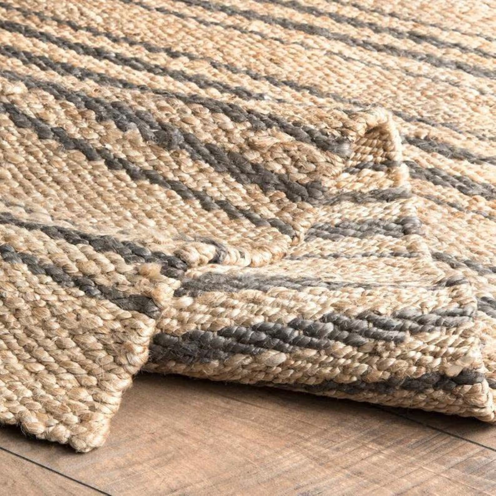 Handwoven Natural Jute Area Rug for Eco-Friendly Interiors