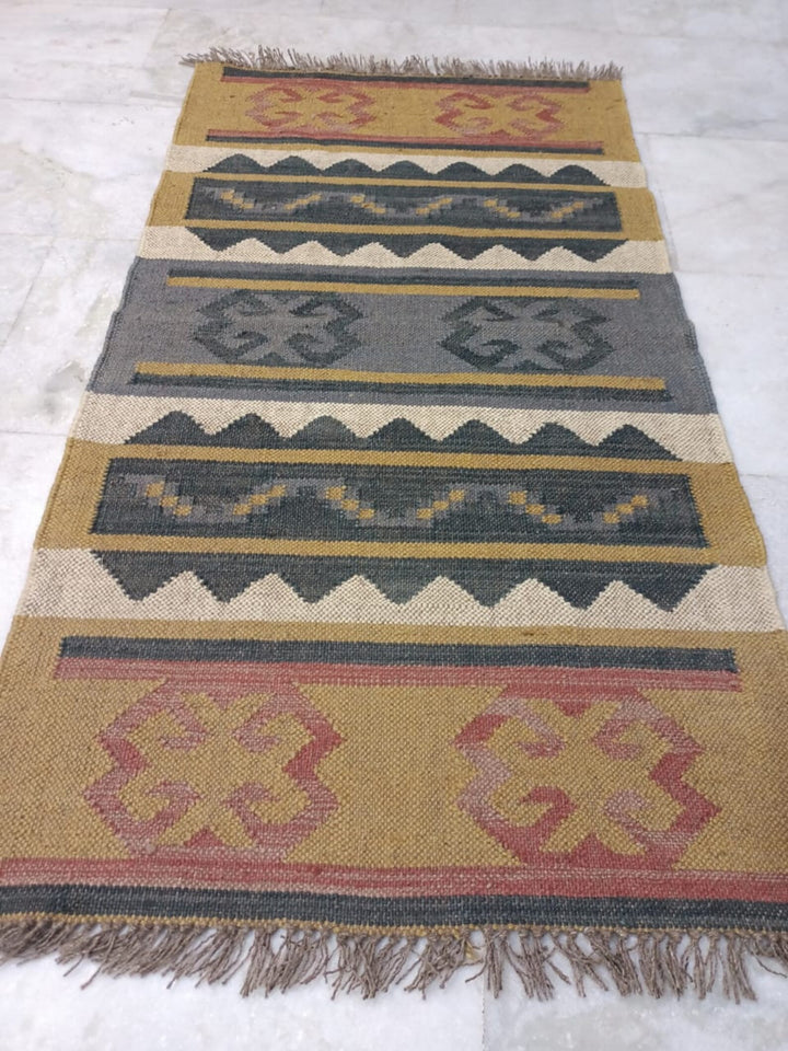 Handwoven Jute Wool Kilim Rug: Natural Fiber Area Runner