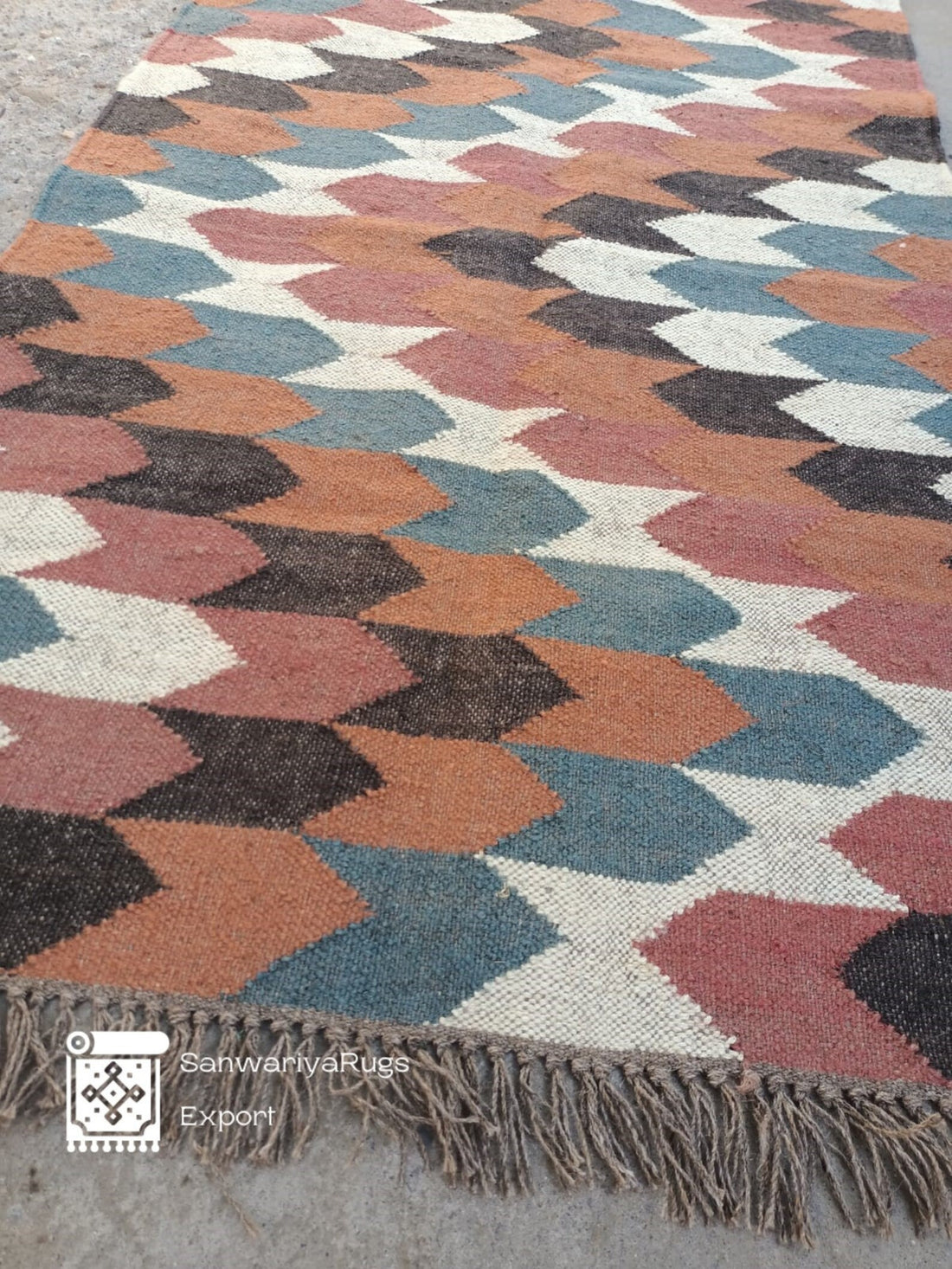 Handwoven Wool & Jute Kilim Rug – Traditional Indian Flatweave Dhurrie for Living Room Decor