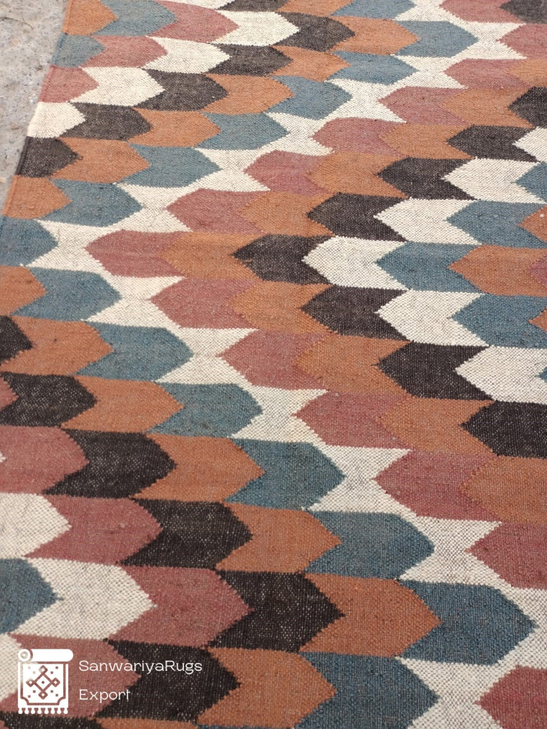 Handwoven Wool & Jute Kilim Rug – Traditional Indian Flatweave Dhurrie for Living Room Decor