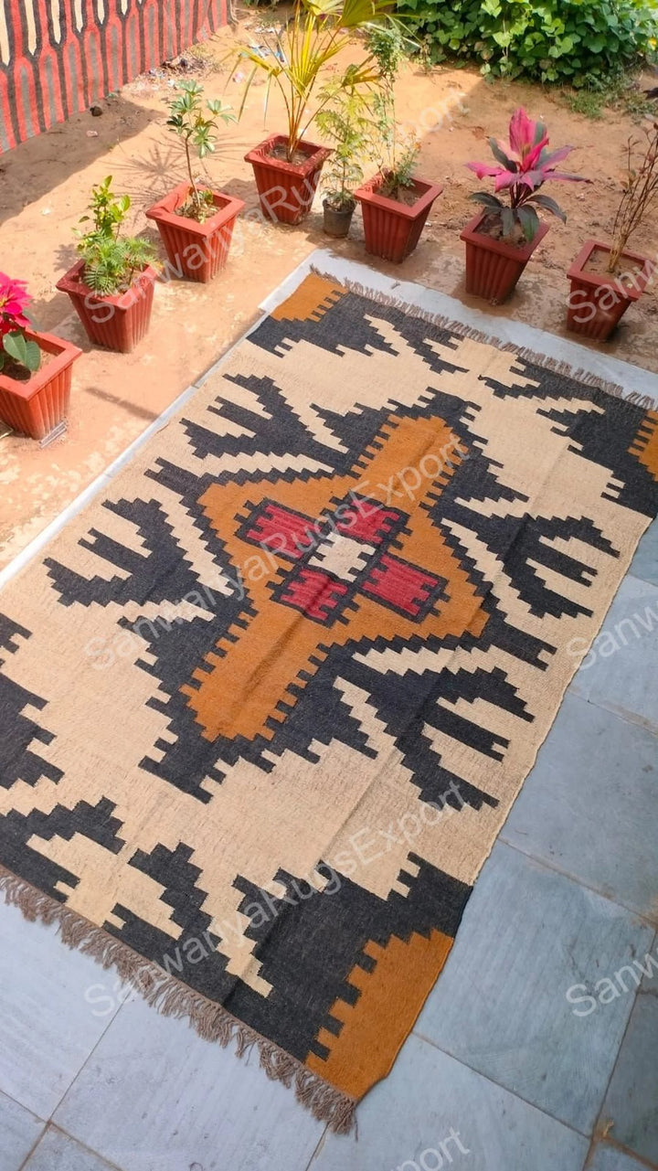 Handwoven Wool & Jute Kilim Rug – Geometric Pattern Indian Dhurrie for Modern & Traditional Interiors