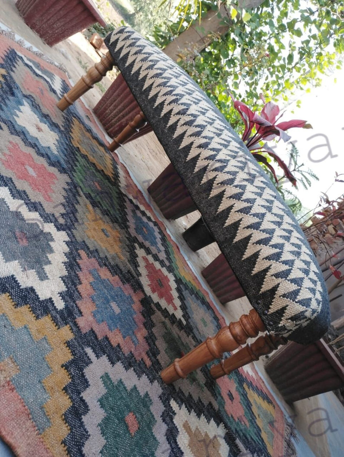 Kilim Patterned Bench – Bohemian Wool Jute Entryway Ottoman
