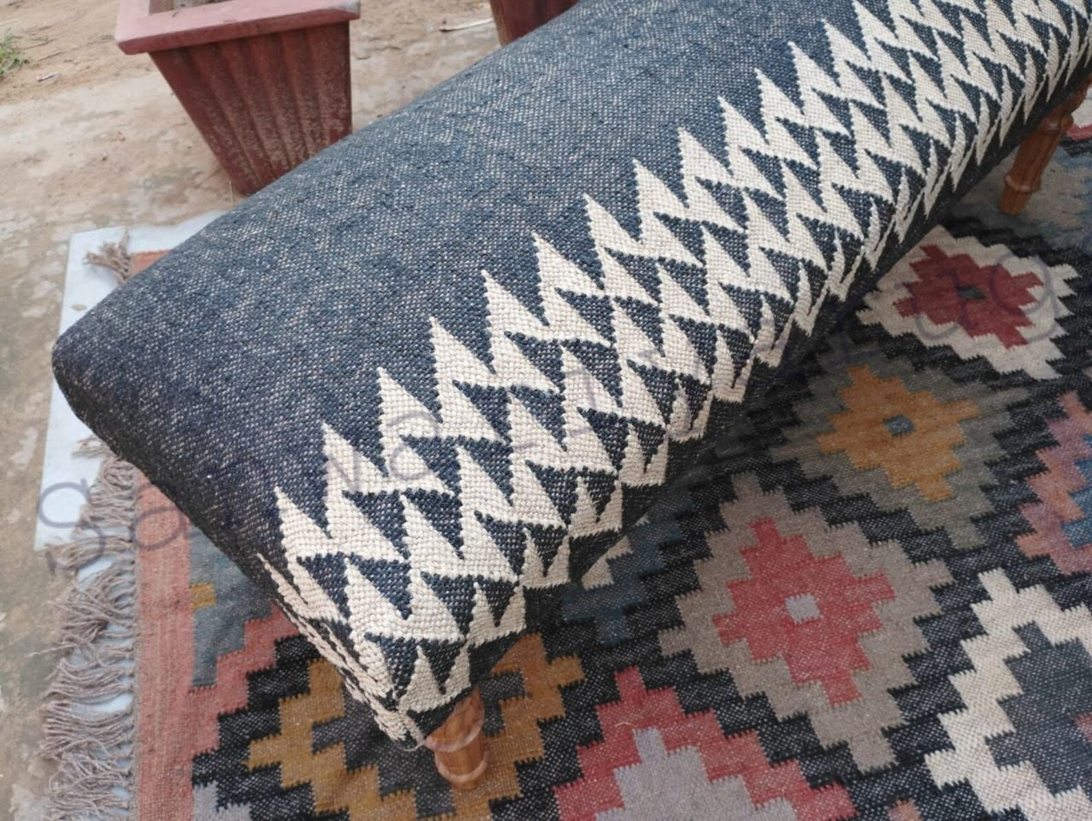 Kilim Patterned Bench – Bohemian Wool Jute Entryway Ottoman