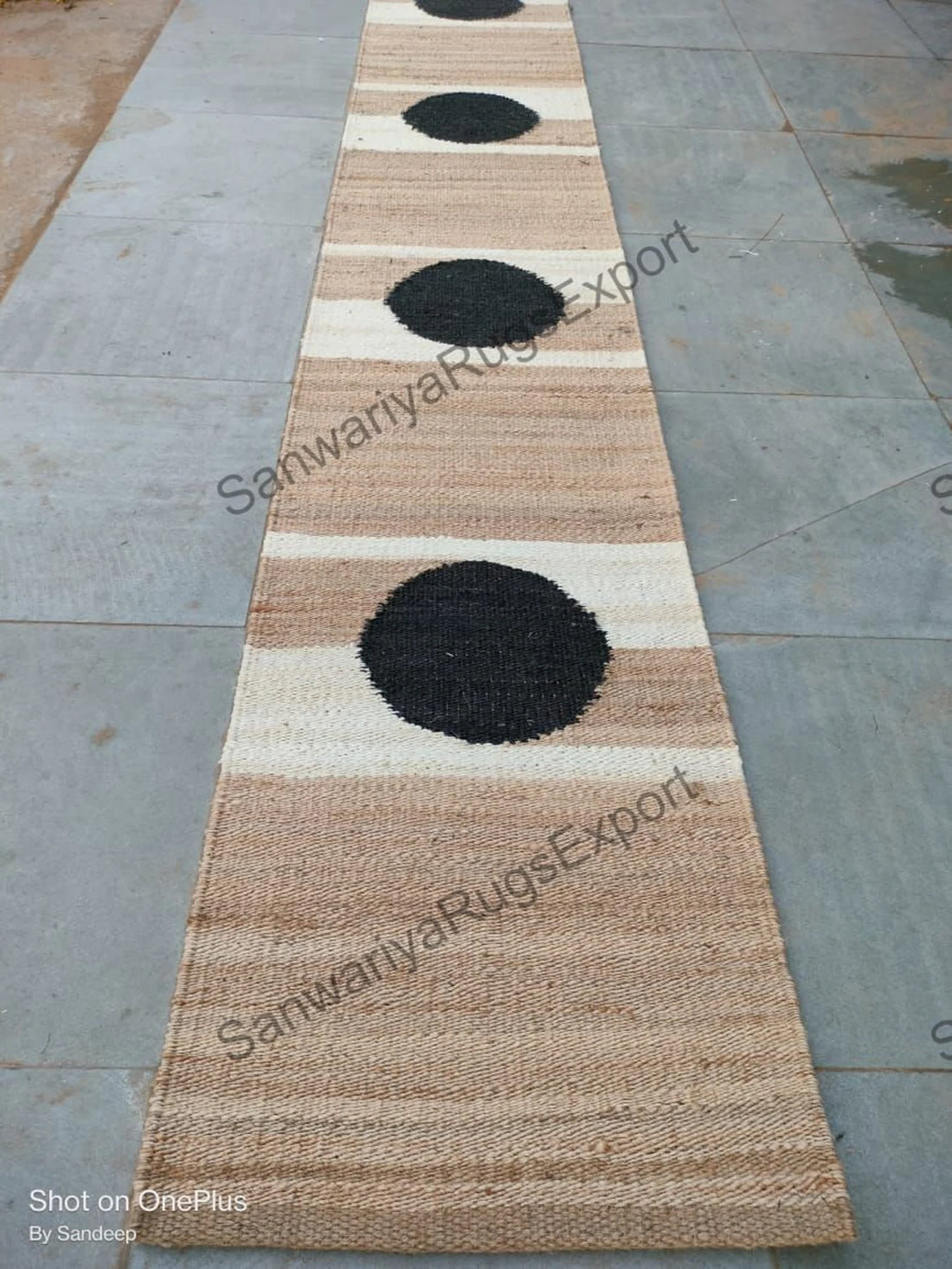 Natural White & Black Circle Jute Runner Rug
