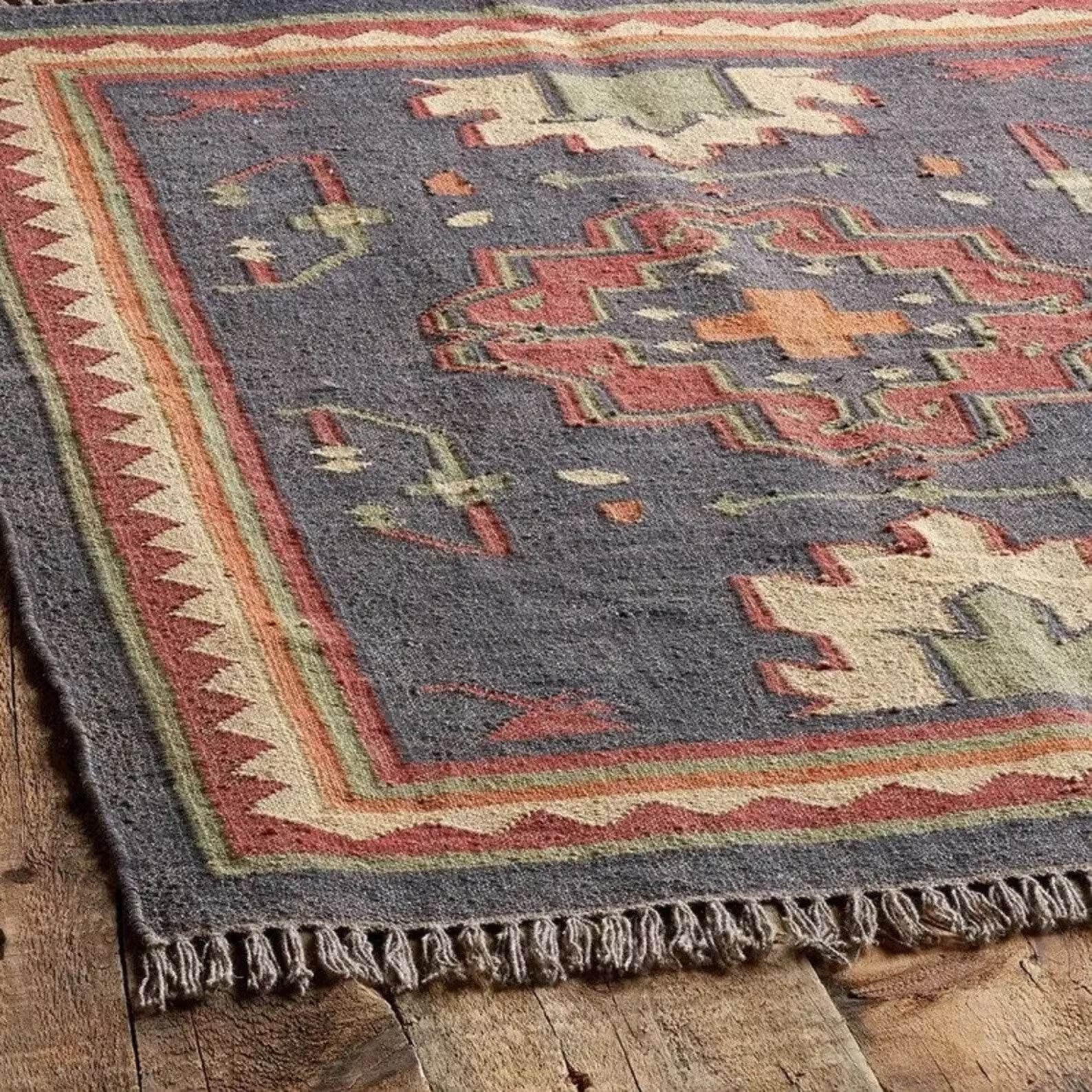 Kilim Rug – Handwoven Wool & Jute Dhurrie | Traditional Indian Area Carpet
