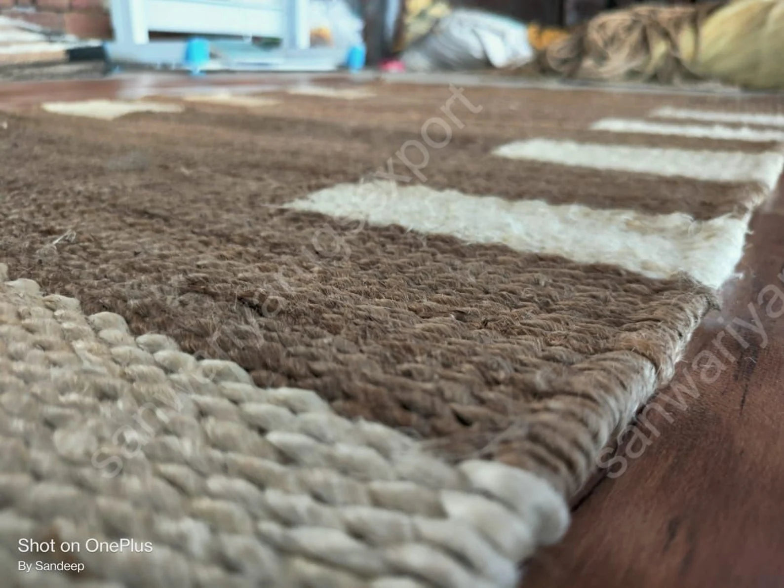 Handwoven Jute Aisle Runner – Natural Hemp Rug with Off-White Pattern