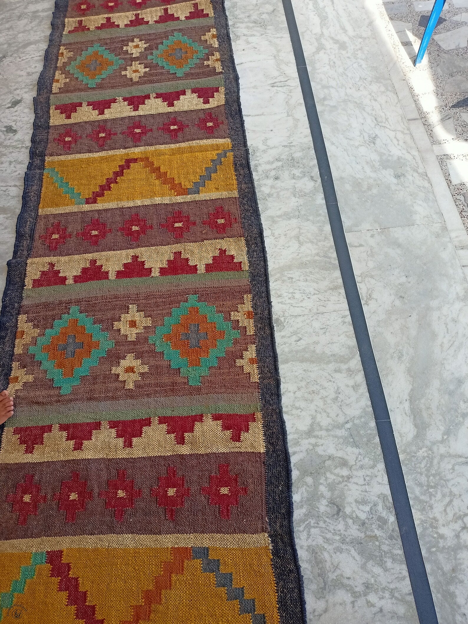 Handwoven Kilim Wool Jute Runner Rug with Oriental Geometric Motifs, Traditional Indian