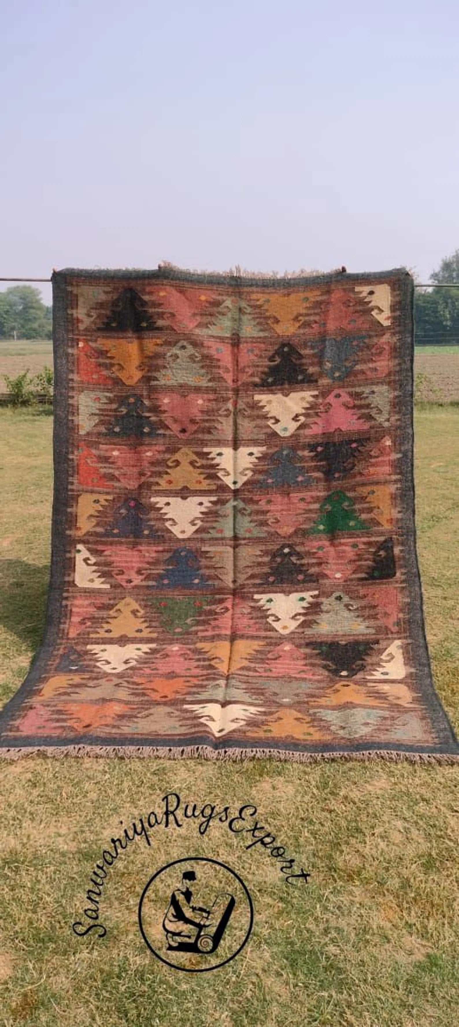 Handwoven Wool Jute Kilim Rug with Traditional Patterns
