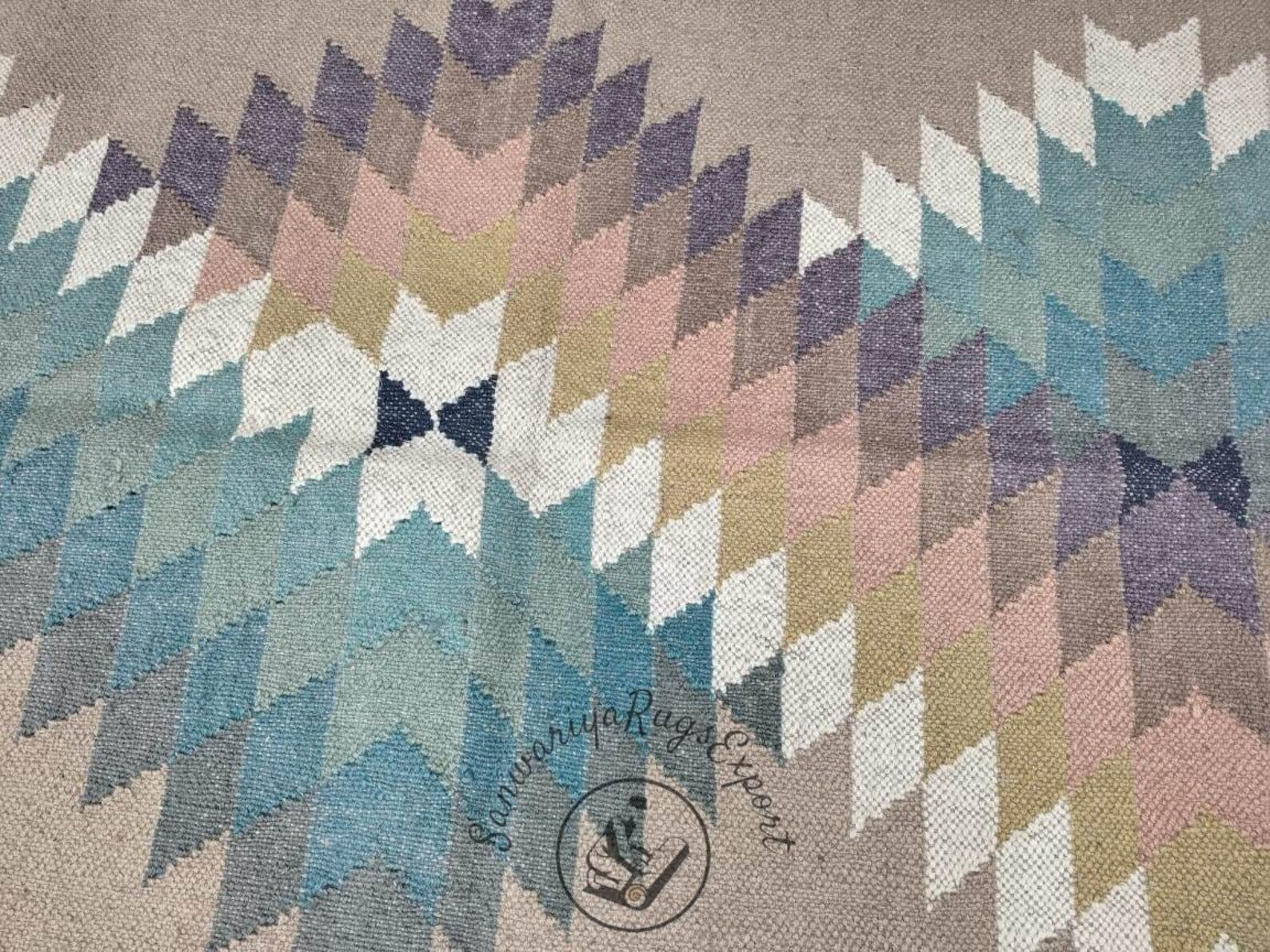 Handwoven Wool Jute Kilim Rug