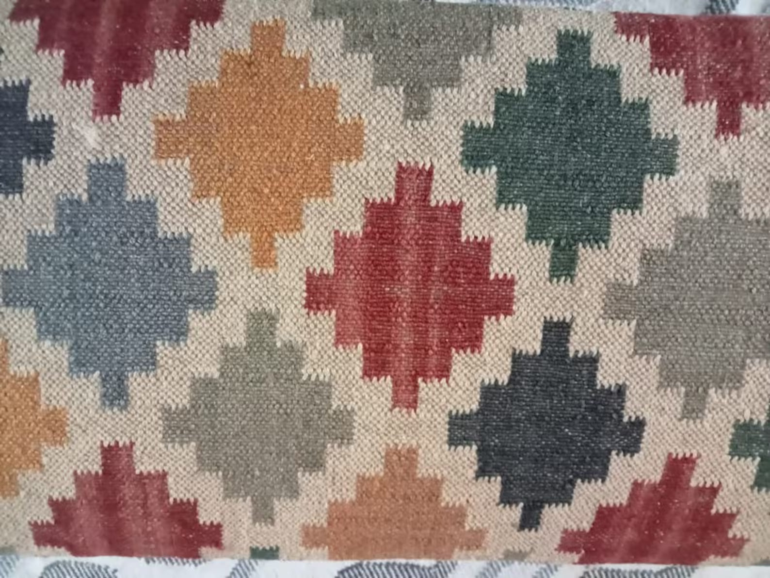 Handmade Kilim Bench – Acacia Wood Ottoman with Wool Kilim Jute Rug