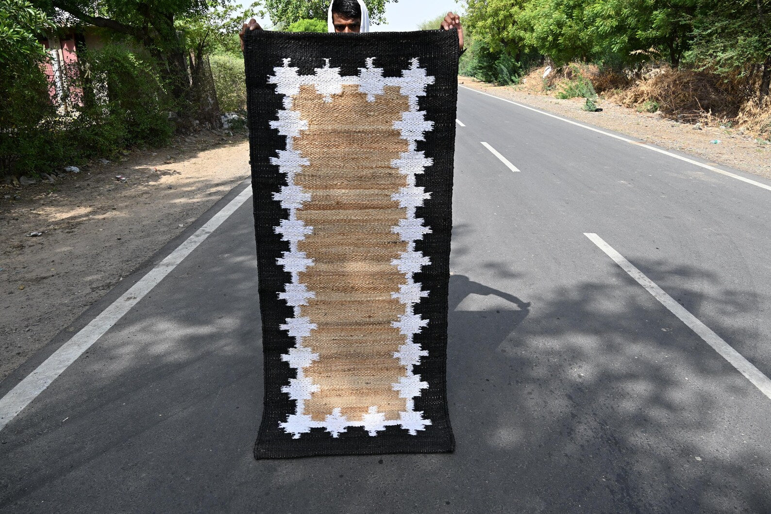 Black & White Jute Runner Rug – Eco-Friendly Hemp Fiber Hallway Carpet