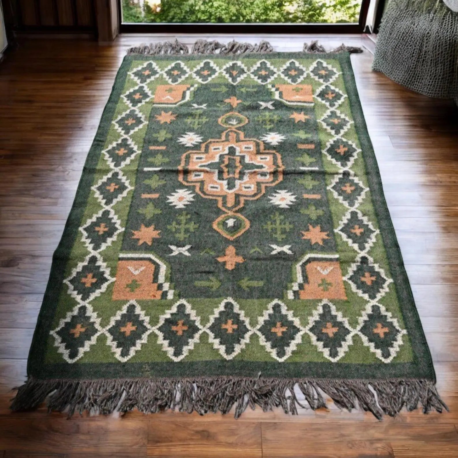 Handmade Green Wool & Jute Kilim Rug – Traditional Geometric Dhurrie