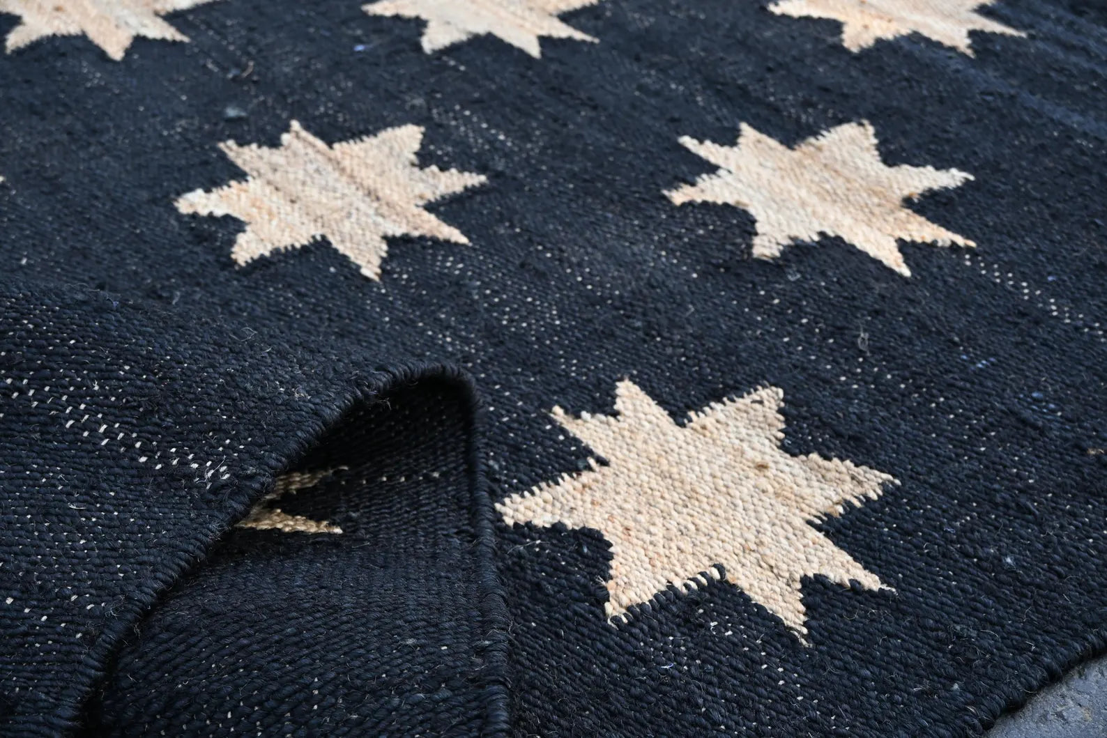 Handwoven Jute Area Rug for Boho Style Indoor & Outdoor Spaces