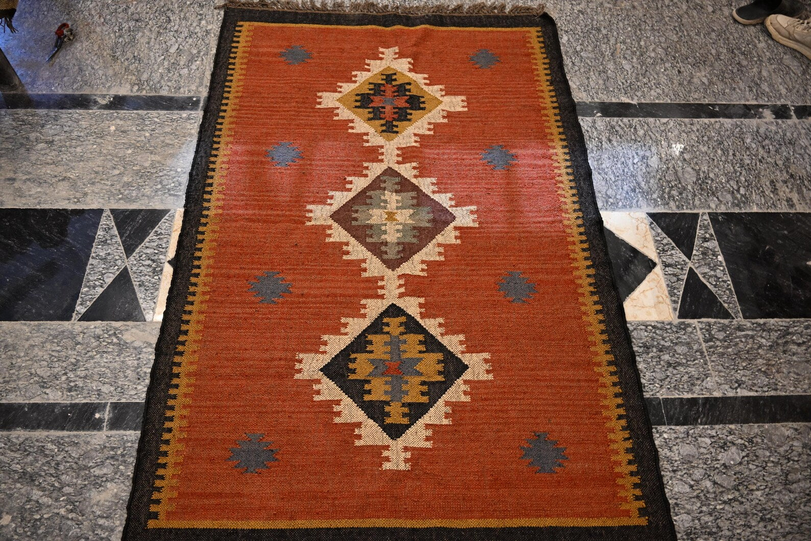 Handwoven Wool & Jute Kilim Rug – Traditional Indian Dhurrie Floor Decor by Sanwariya Rugs Export