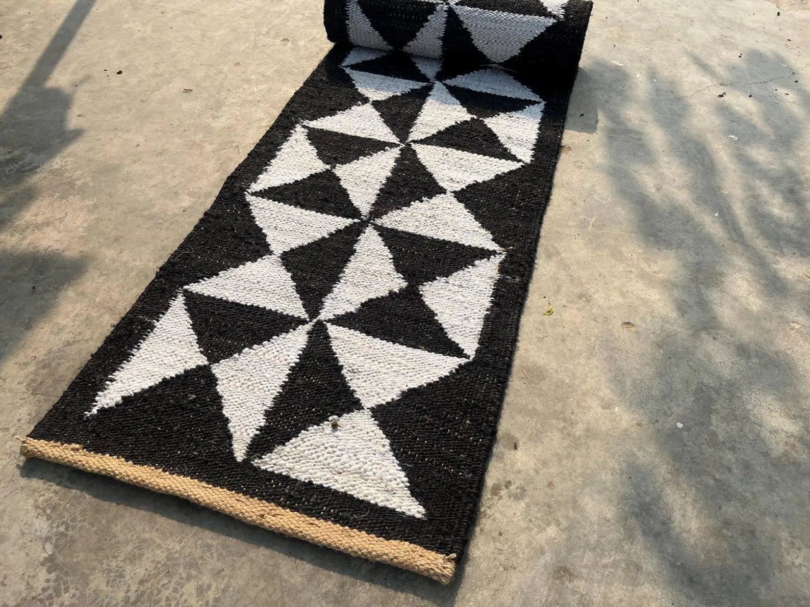 Handmade Hemp Jute Rug Runner for Bohemian Hallway Interiors