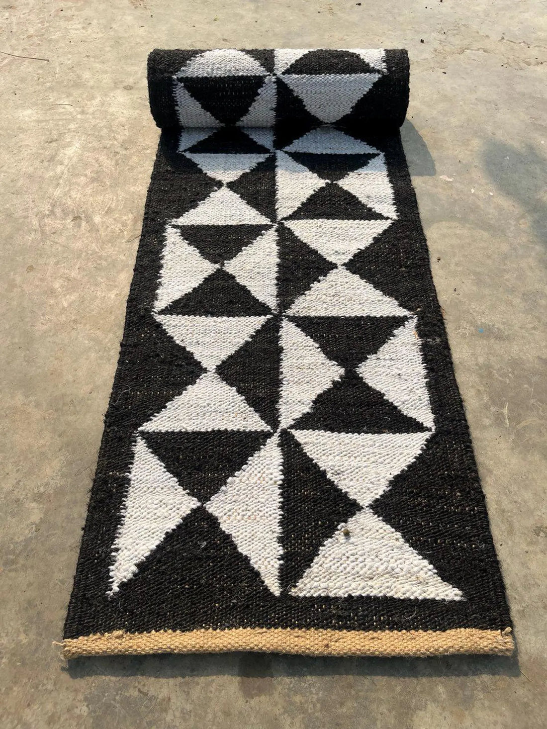 Handmade Hemp Jute Rug Runner for Bohemian Hallway Interiors