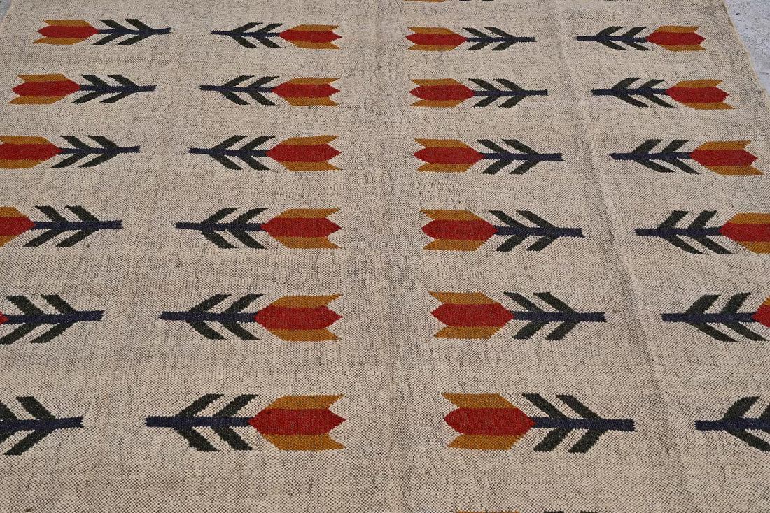 Kilim Rug, Flower Pattern Bohemian Indian Wool Jute Rug