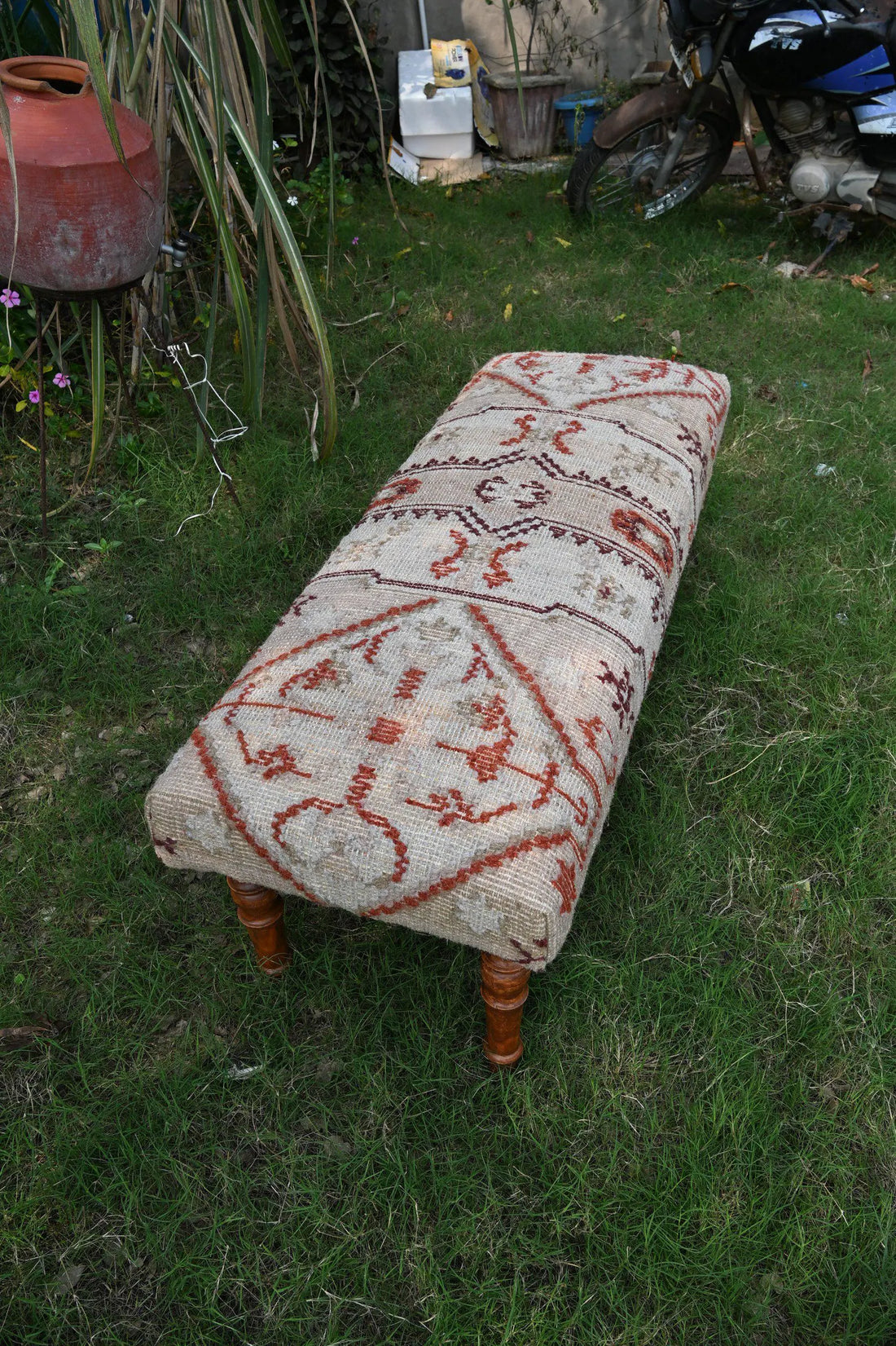 Handmade Kilim Bench – Wool Jute Upholstered Teak Wood Entryway & Piano Seating