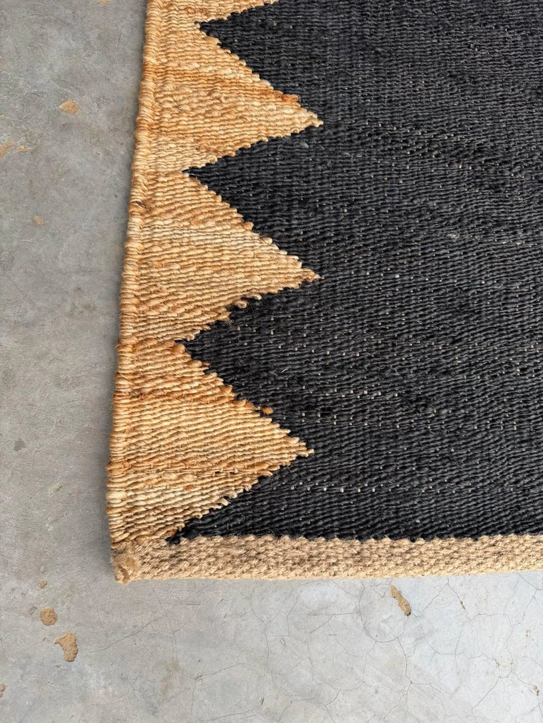 Natural Black Jute Stair Runner – Handwoven Eco-Friendly Bohemian Rug