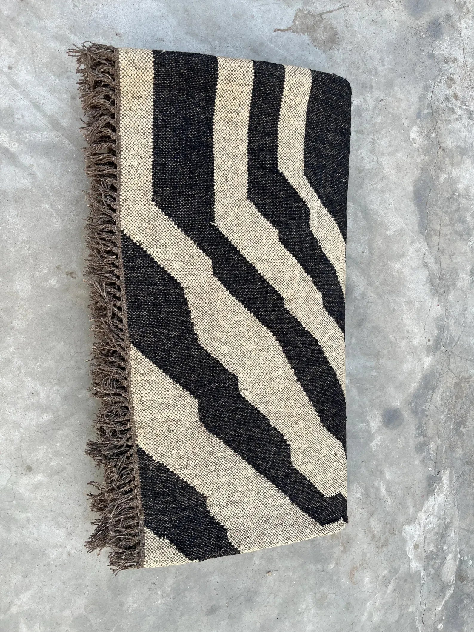 Handmade Zebra Print Wool Kilim Rug, Black and White Flatweave Area Rug, Modern Animal Print Carpet, Tribal Boho Rug, Custom Size Wool Rug