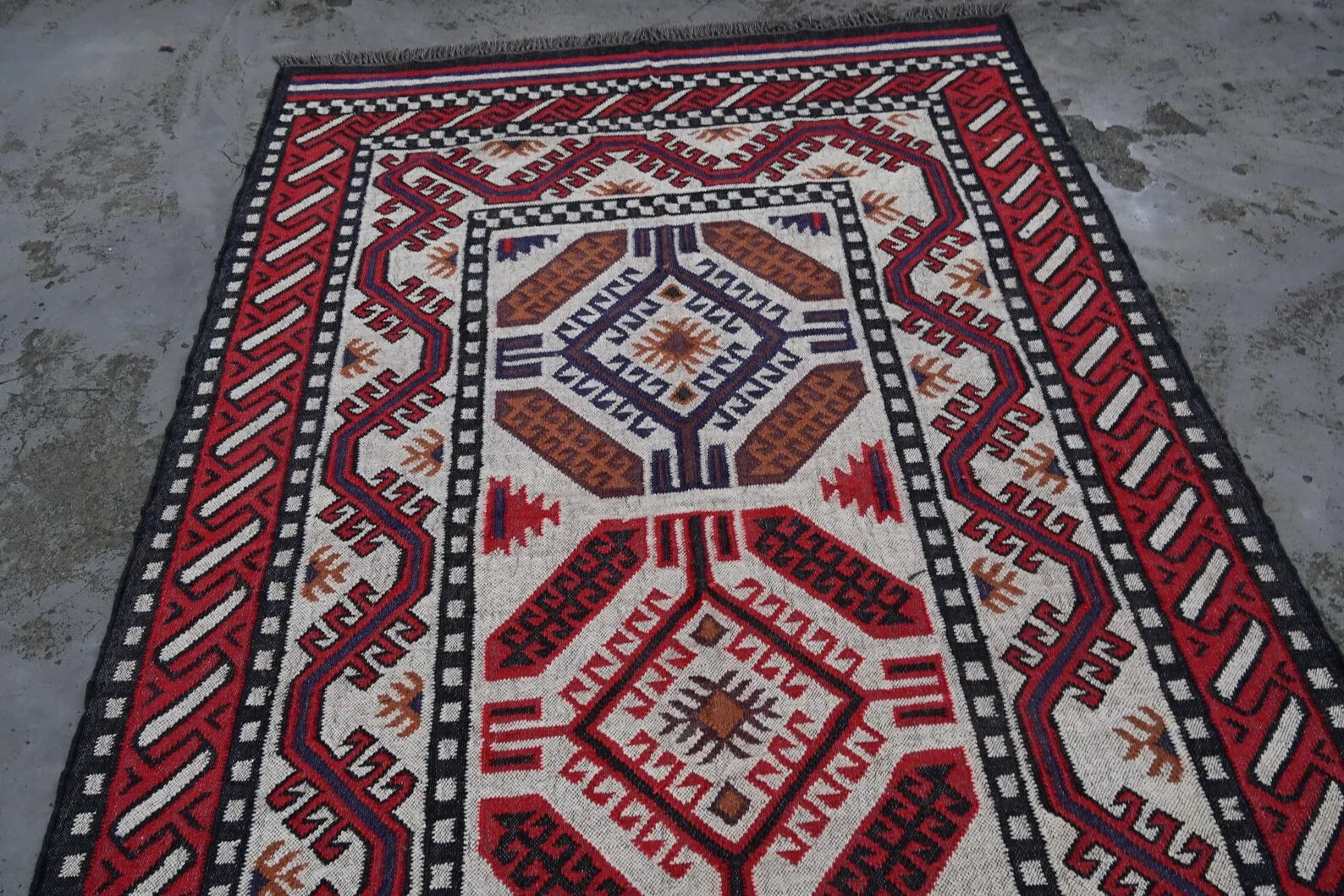Handwoven Southwestern Wool Jute Kilim Rug – Tribal Flatweave Area Rug