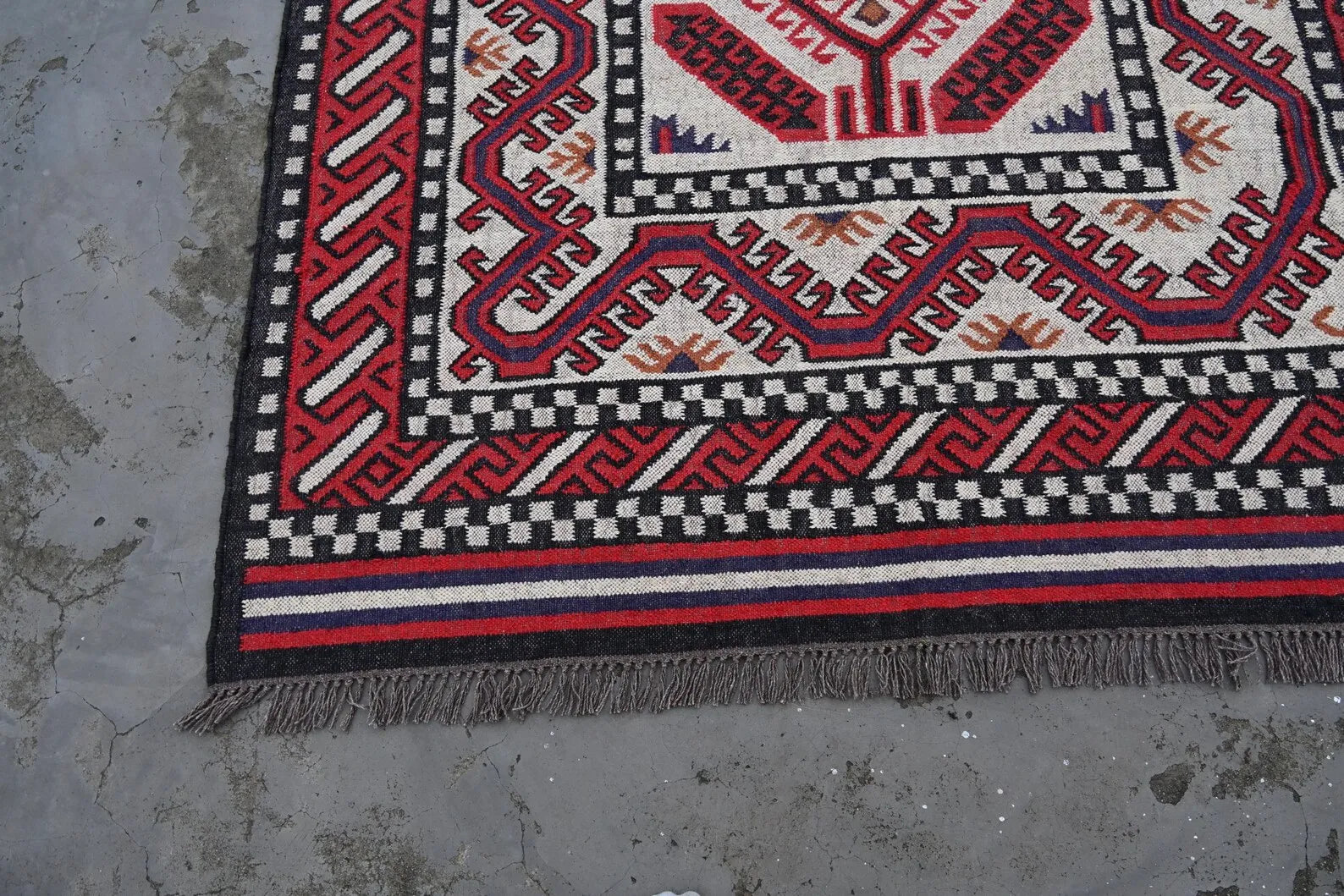 Handwoven Southwestern Wool Jute Kilim Rug – Tribal Flatweave Area Rug
