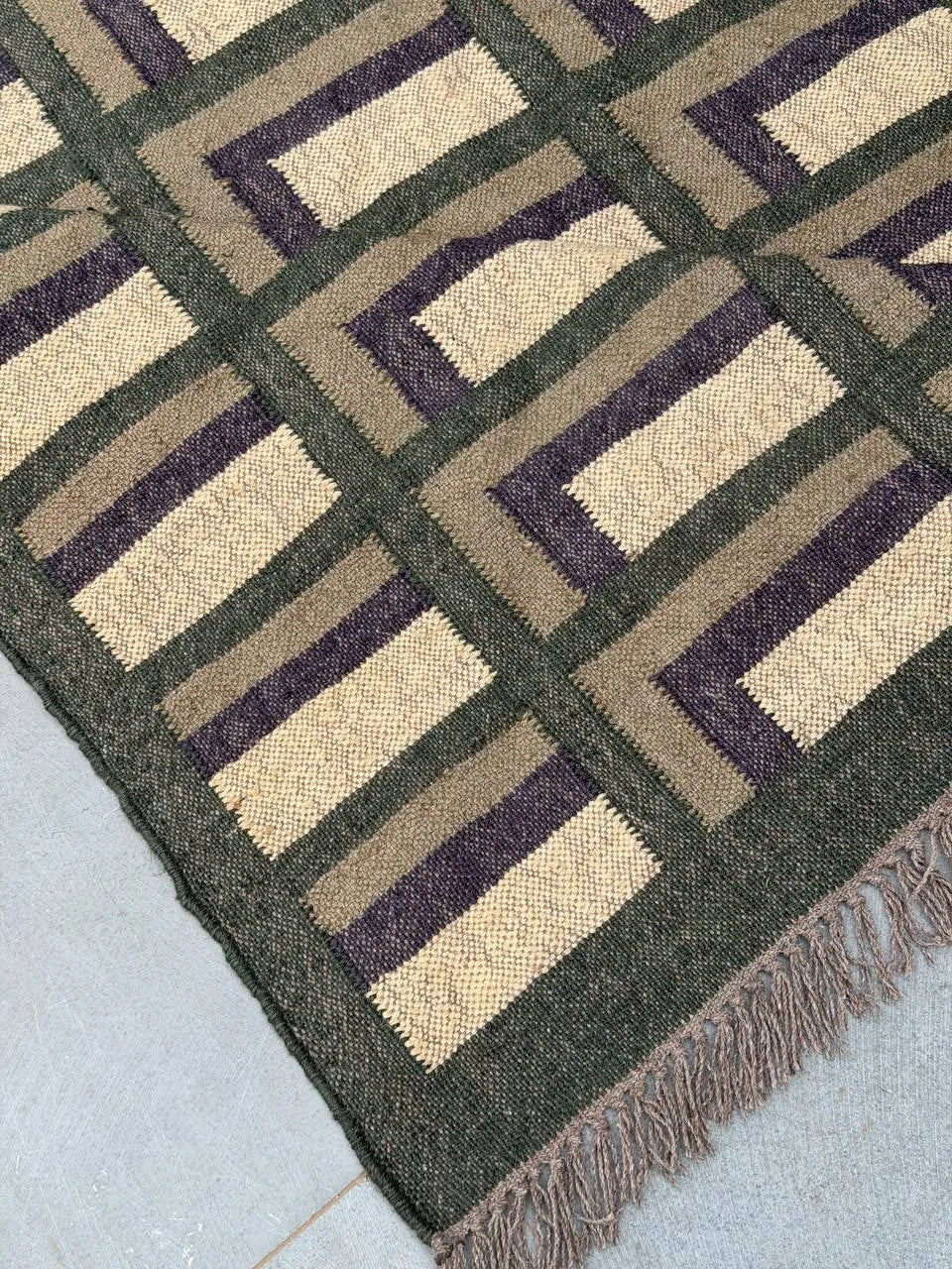 Forest Green Offset-Corner Kilim Area Rug – Handwoven Wool Jute Geometric Carpet