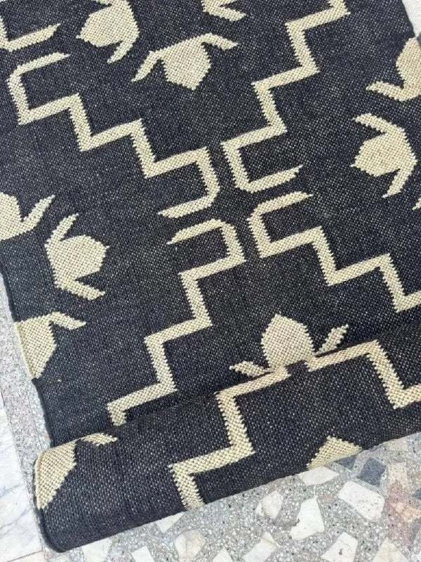 Navy & Cream Floral Medallion Wool & Jute Kilim Runner Rug