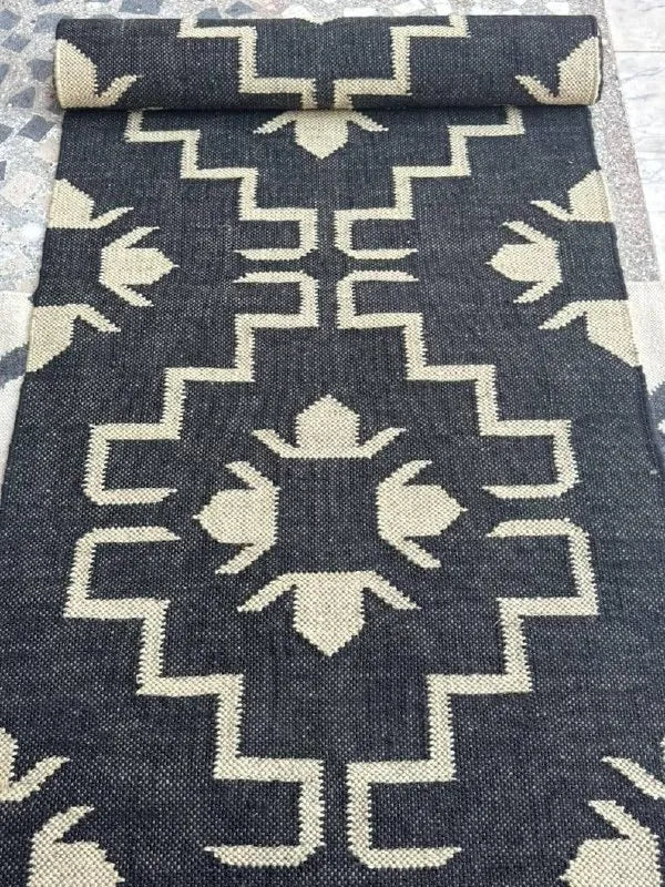 Navy & Cream Floral Medallion Wool & Jute Kilim Runner Rug