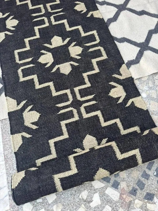 Navy & Cream Floral Medallion Wool & Jute Kilim Runner Rug