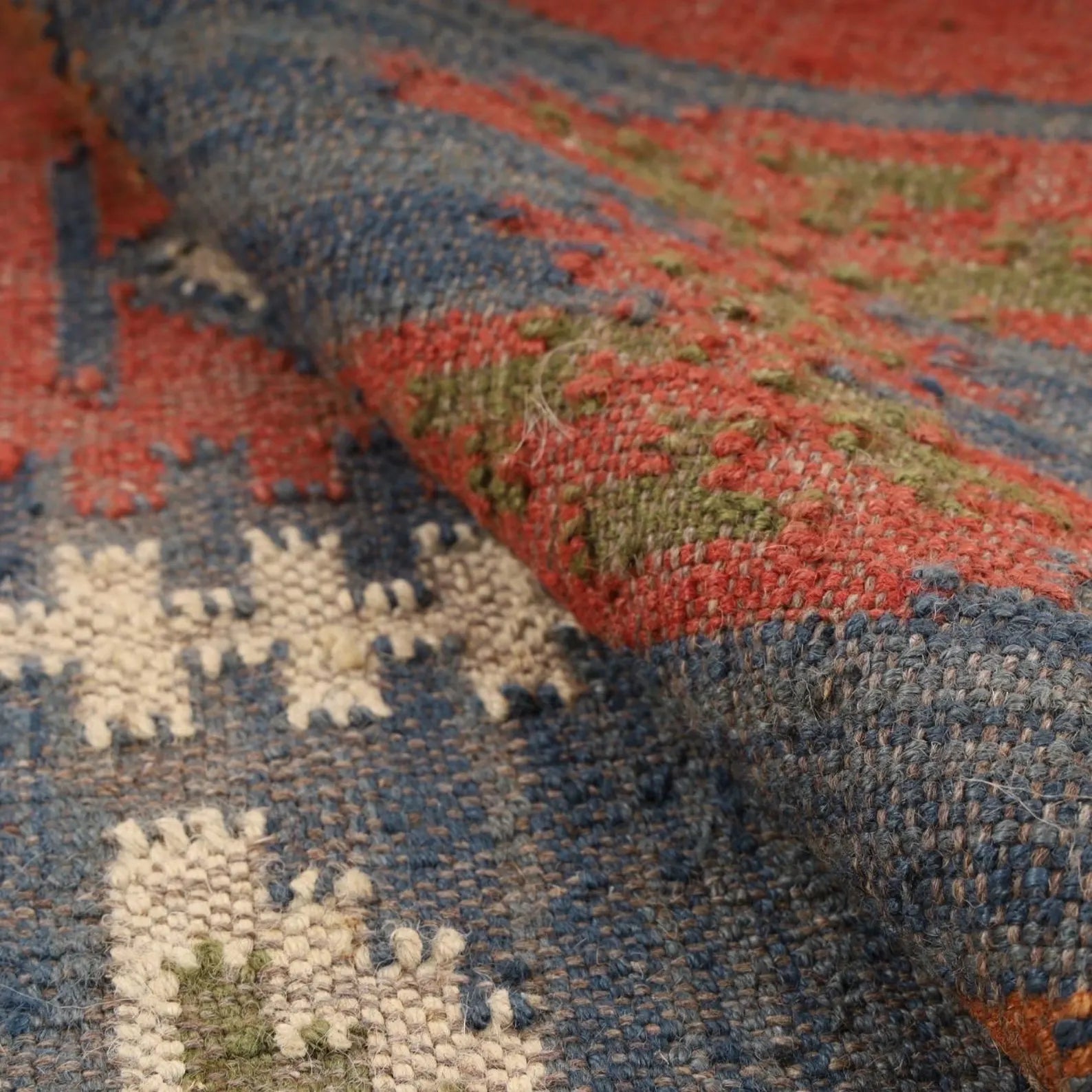 Handwoven Rustic Jute Wool Kilim Area Rug with Geometric Pattern