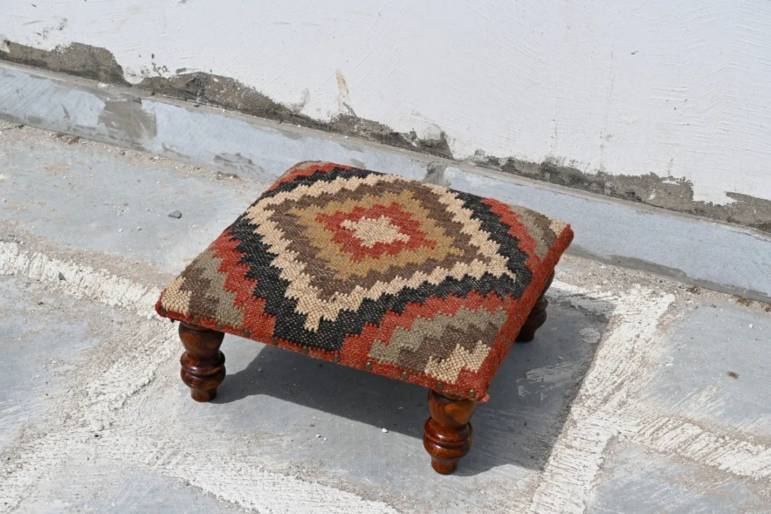 Handmade Rust Diamond Kilim Footrest – Geometric Ottoman with Carved Wooden Legs